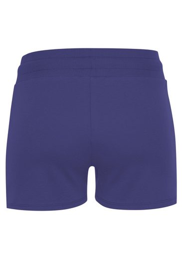 LASCANA ACTIVE Shorts -Kurze Hose mit kleinen Seitenschlitzen mehr Black Friday