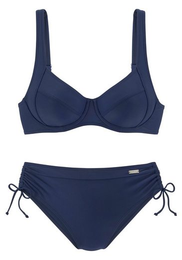 LASCANA Bügel-Bikini mit seitlich geraffter Bikinihose mehr Sonderangebote