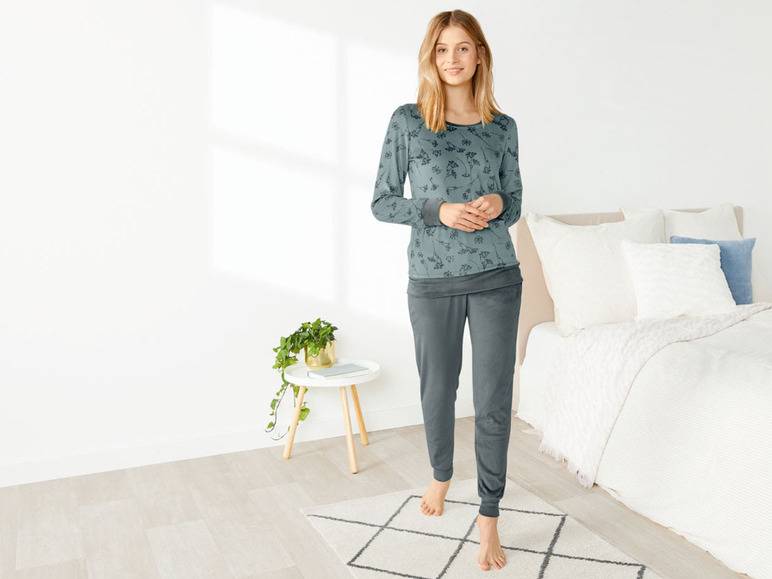 esmara® Damen Pyjama, aus kuschelig weicher Nicki-Qualität Fabrikverkauf