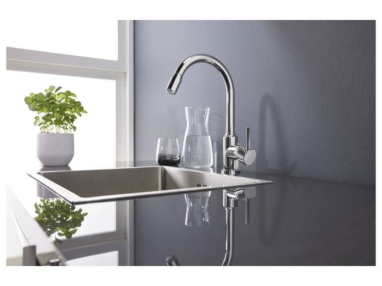 LIVARNO home LED-Spültischarmatur, 360° schwenkbar Auslauf