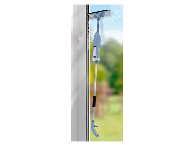 LIVARNO home Fensterwischer mit Sprühfunktion Wochenangebot