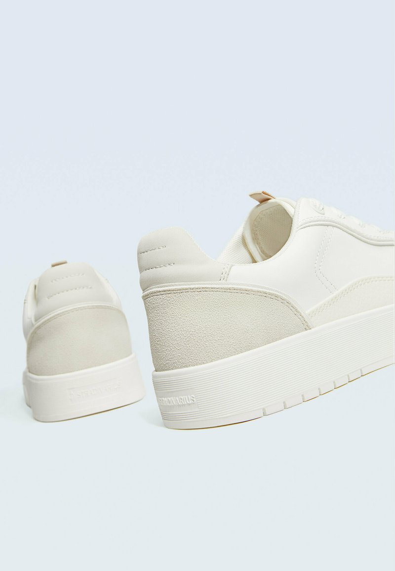 Stradivarius Stradivarius CONTRAST - Trainers - white Blitzverkäufe