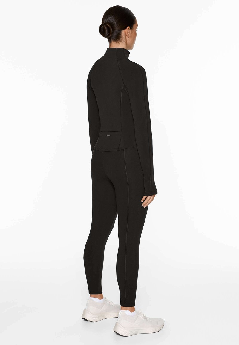 OYSHO OYSHO WARMTH COMFORTLUX TECHNICAL - Training jacket - black Hotsell