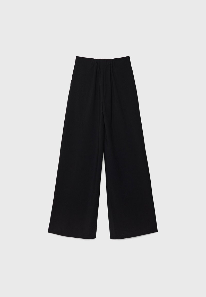 Stradivarius Stradivarius WITH BUCKLE DETAIL - Trousers - black Hotsell