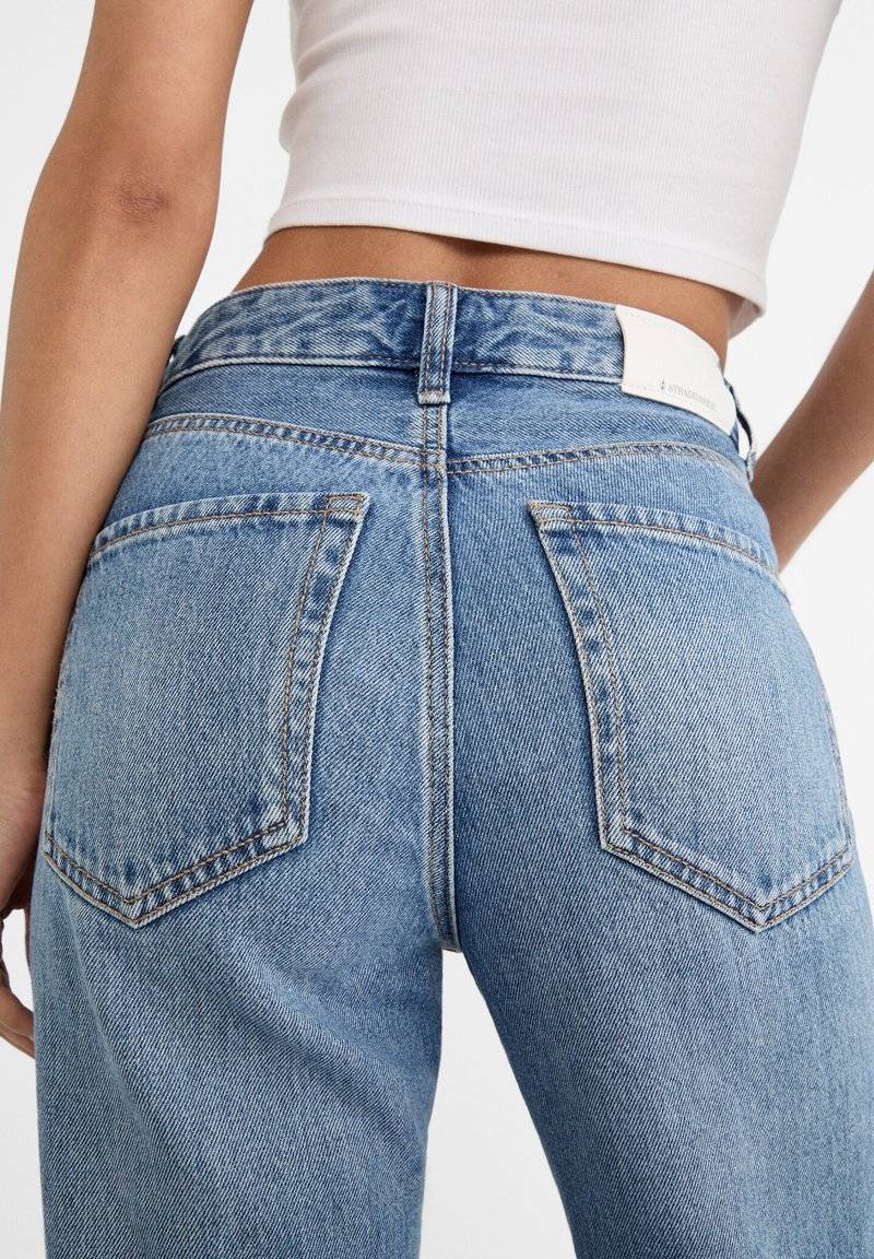 Stradivarius Stradivarius Straight leg jeans - light blue Online