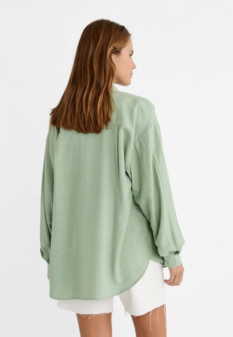 Stradivarius Stradivarius RUSTIKALES DAILY - Button-down blouse - khaki Outlet