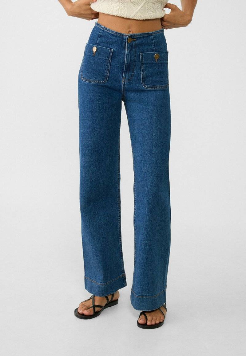 Stradivarius Stradivarius MINIMALIST WITH POCKETS - Flared Jeans - royal blue Hotsell