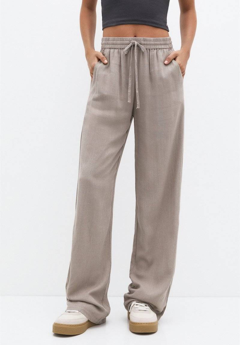 PULL&BEAR PULL&BEAR Trousers - stone