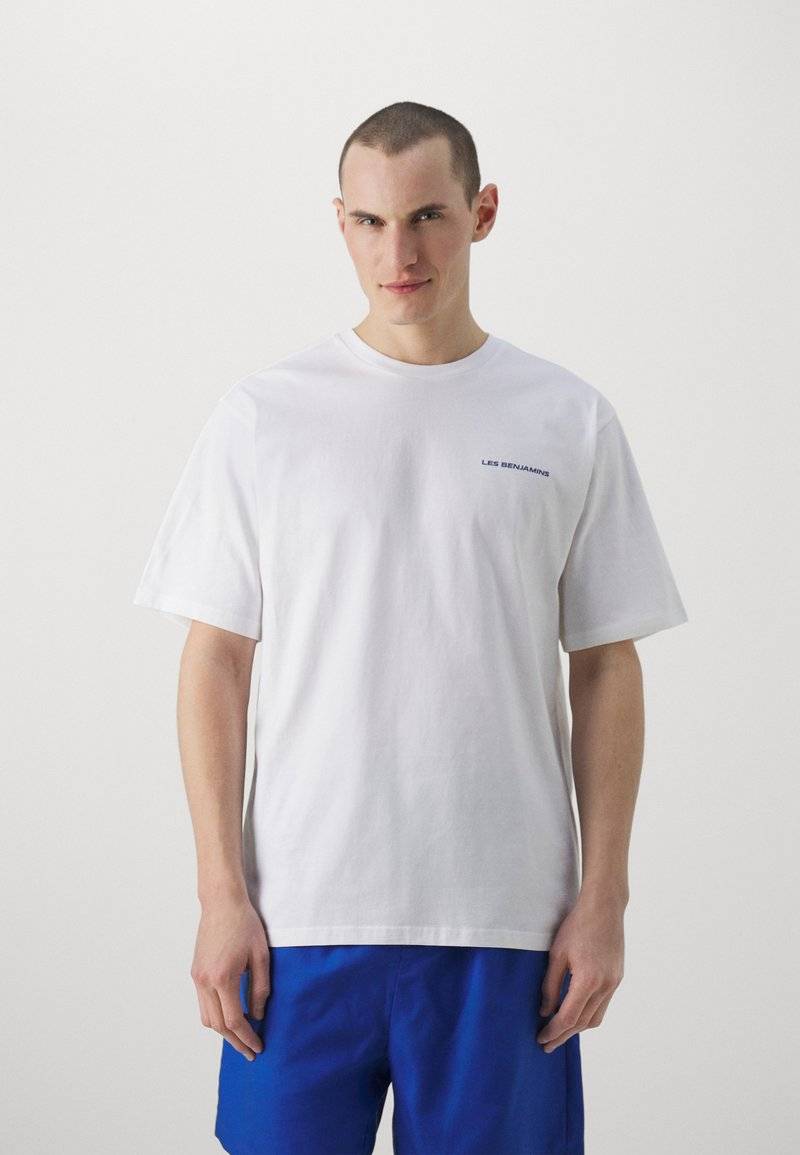 Les Benjamins Les Benjamins RELAXED TEE UNISEX - Print T-shirt - white