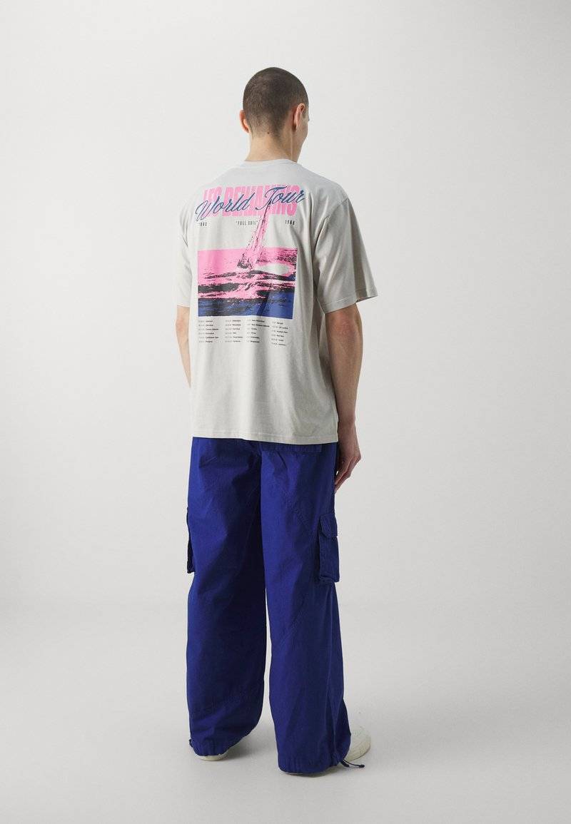 Les Benjamins Les Benjamins PANT UNISEX - Cargo trousers - blue im Angebot