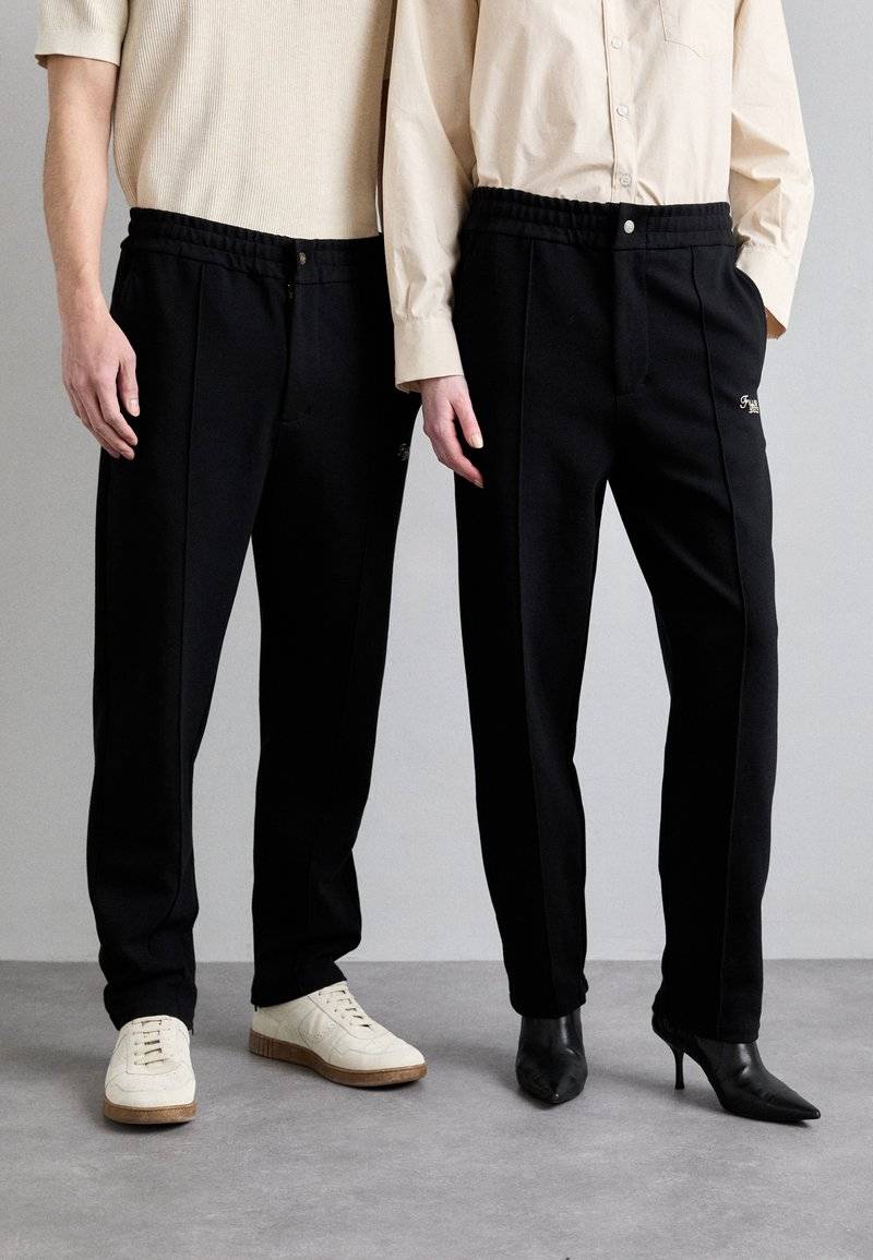 Filling Pieces Filling Pieces COACH PANTS UNISEX - Trousers - black
