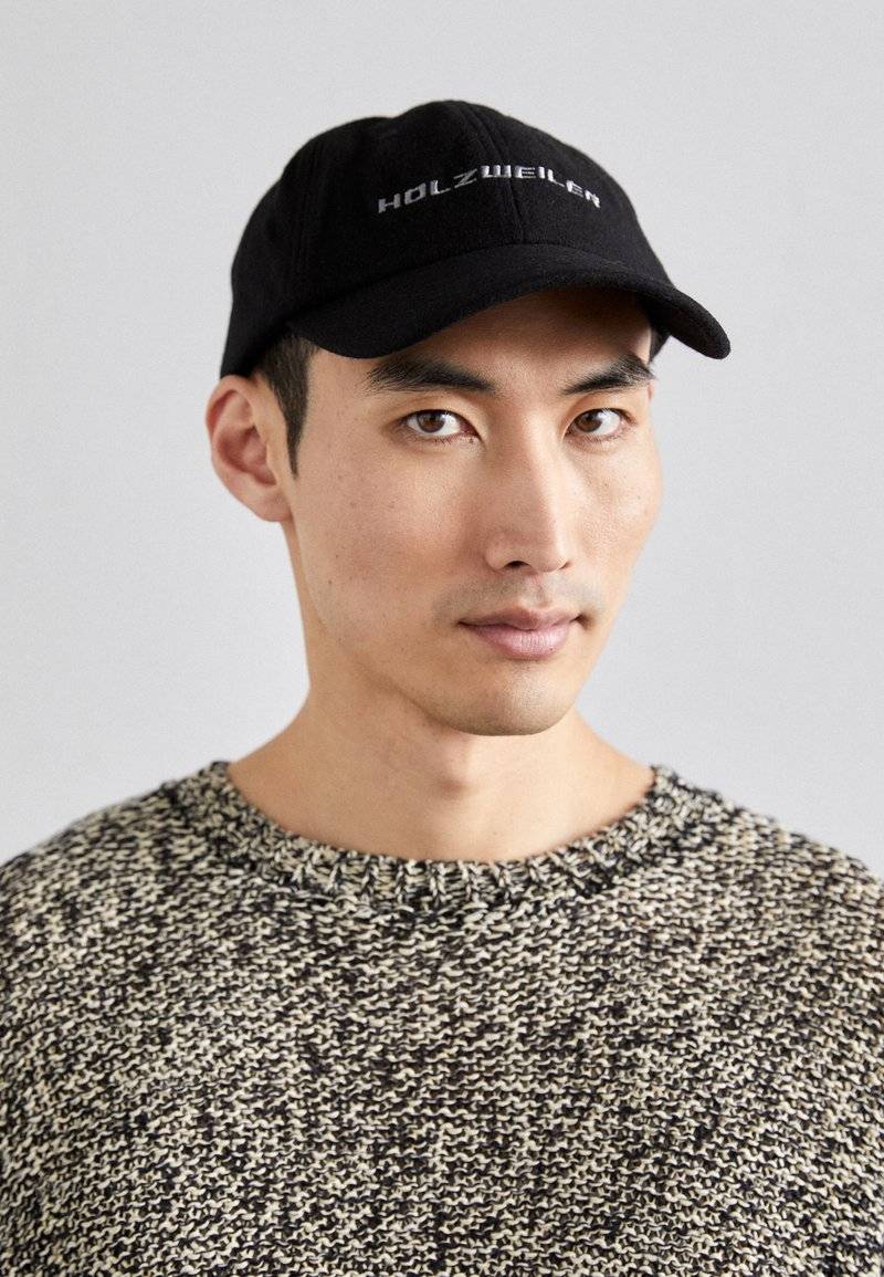 Holzweiler Holzweiler SONNET CRACKED LOGO UNISEX - Cap - black