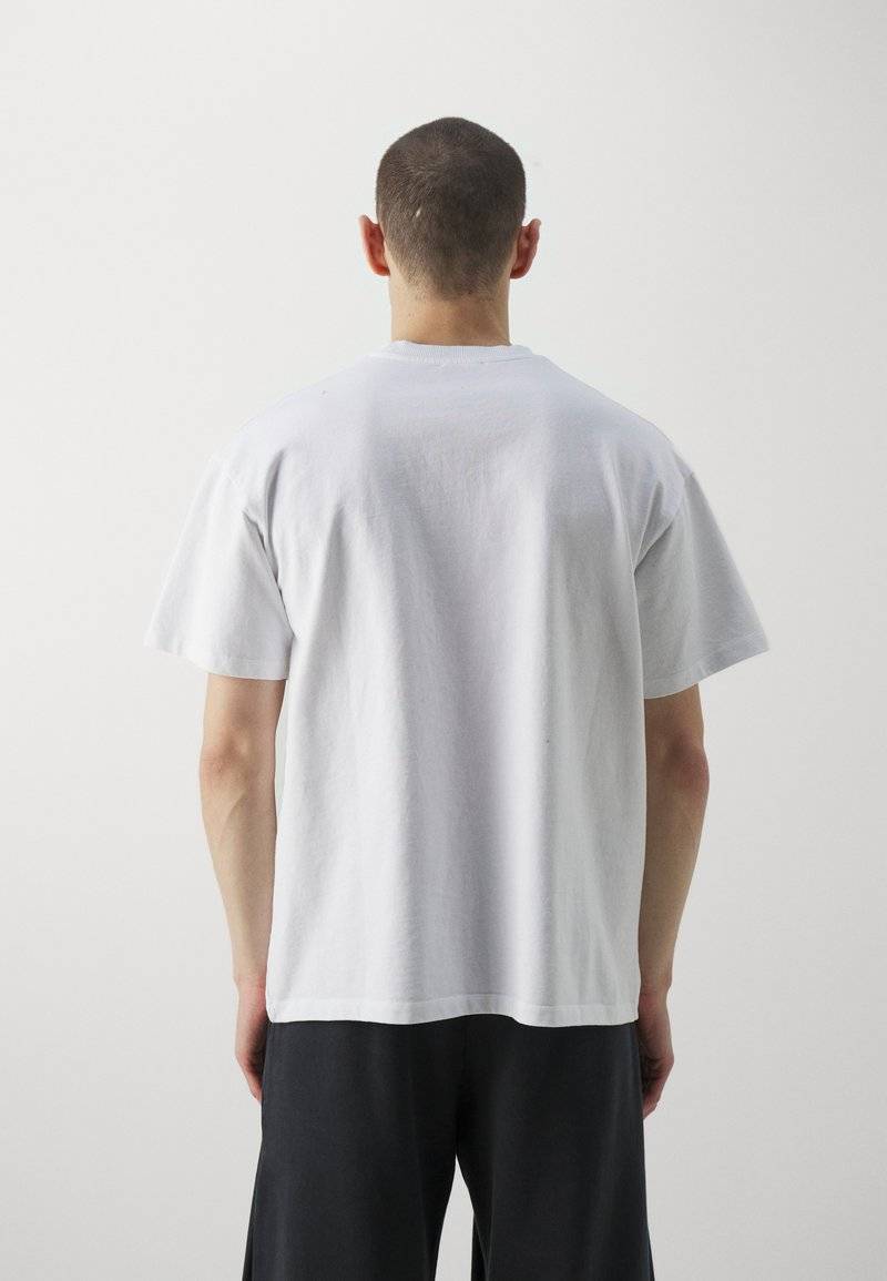AVAVAV AVAVAV OLD LADY UNISEX - Basic T-shirt - blanc Hotsell