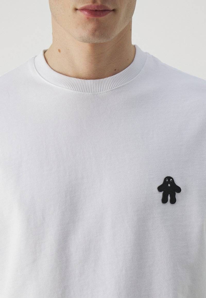 AVAVAV AVAVAV OLD LADY UNISEX - Basic T-shirt - blanc Hotsell