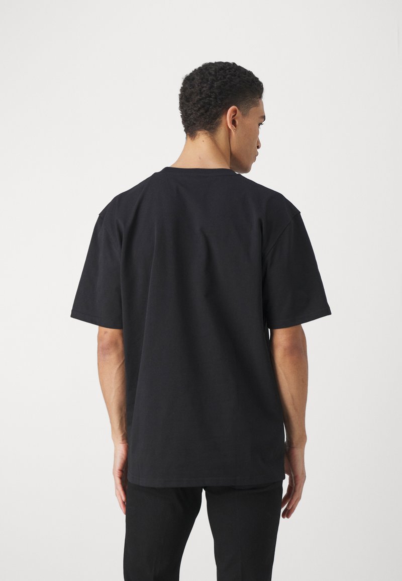 Han Kjøbenhavn Han Kjøbenhavn LOGO BOXY TEE UNISEX - Print T-shirt - black Günstiger Verkauf