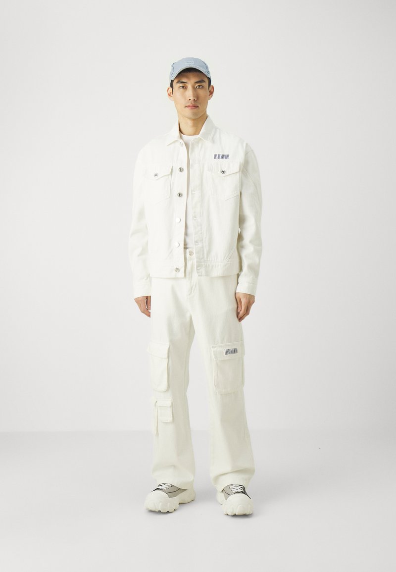 Les Benjamins Les Benjamins JACKET UNISEX - Denim jacket - white Auslauf