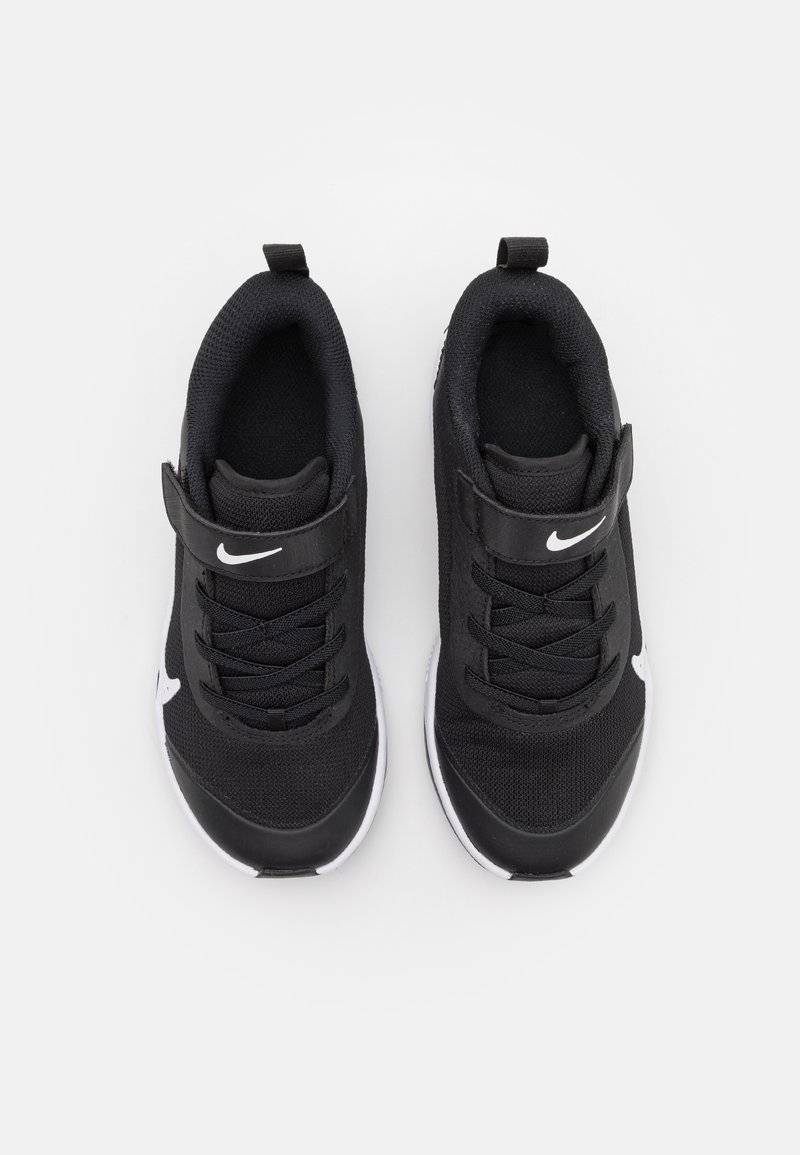 Nike Performance Nike Performance OMNI MULTI COURT - Training shoe Günstiger Verkauf