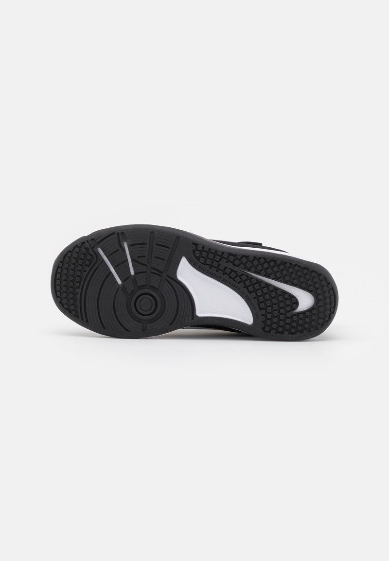 Nike Performance Nike Performance OMNI MULTI COURT - Training shoe Günstiger Verkauf