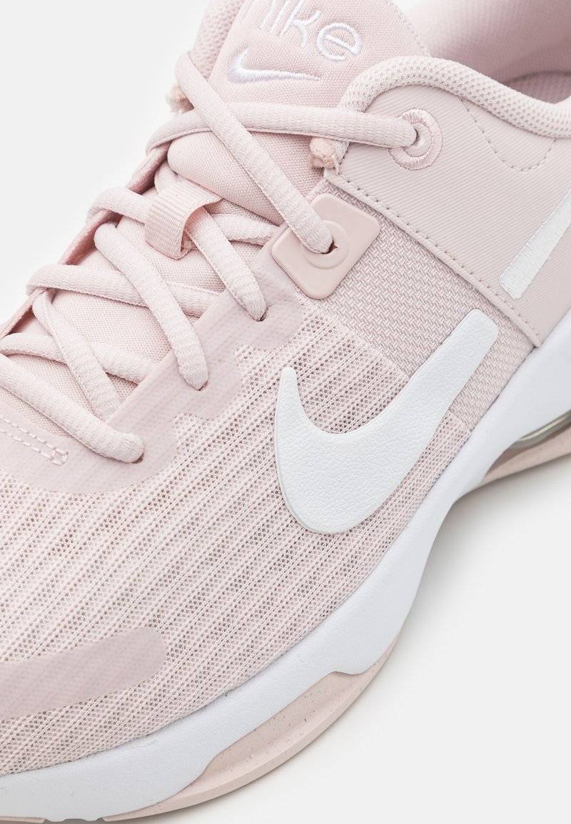 Nike Performance Nike Performance ZOOM BELLA 6 - Training shoe Fabrikverkauf