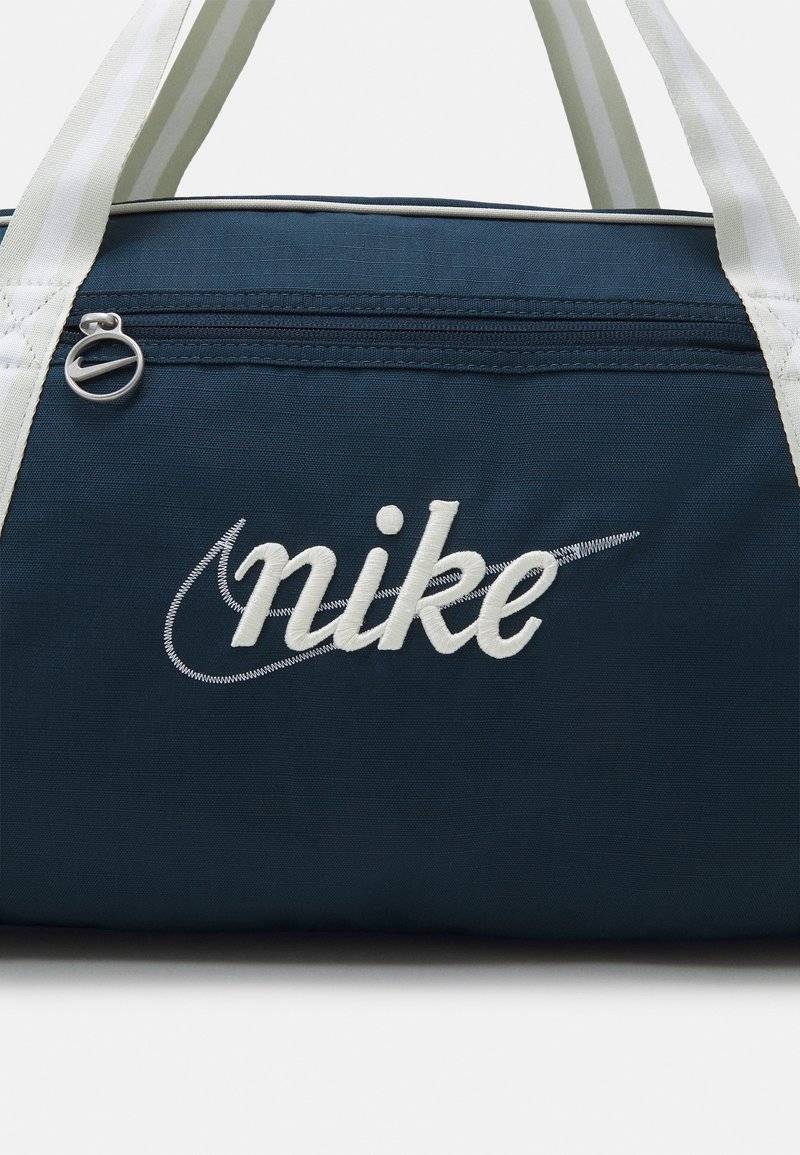 Nike Performance Nike Performance GYM CLUB RETRO - Sports bag im Angebot