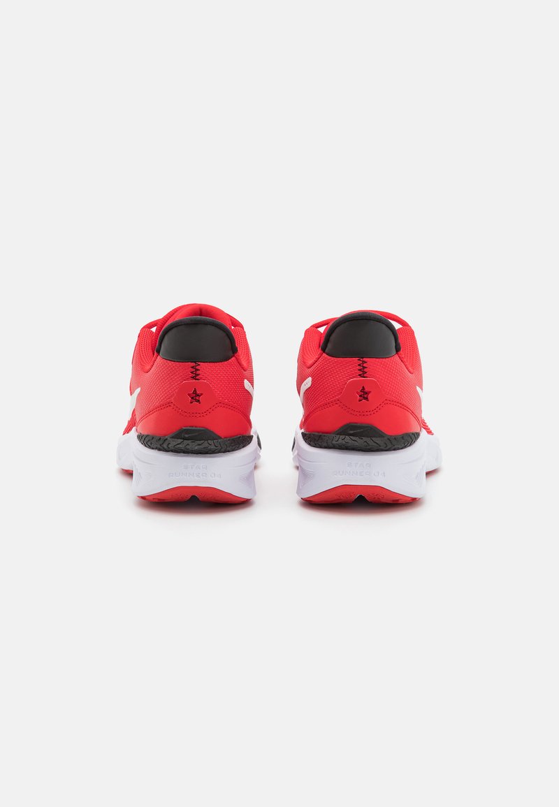 Nike Performance Nike Performance STAR RUNNER 4 UNISEX - Competition running shoes Fabrikverkauf