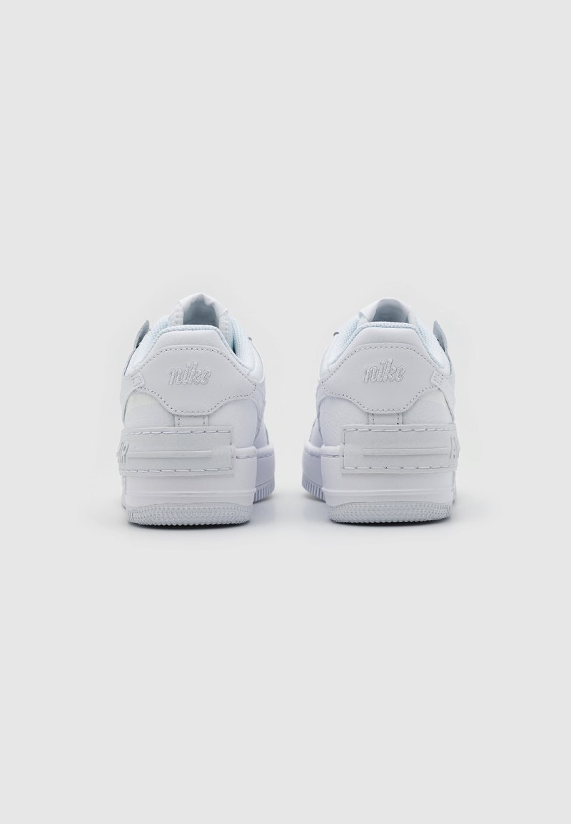Nike Sportswear Nike Sportswear AF1 SHADOW - Trainers - white Meist gekauft