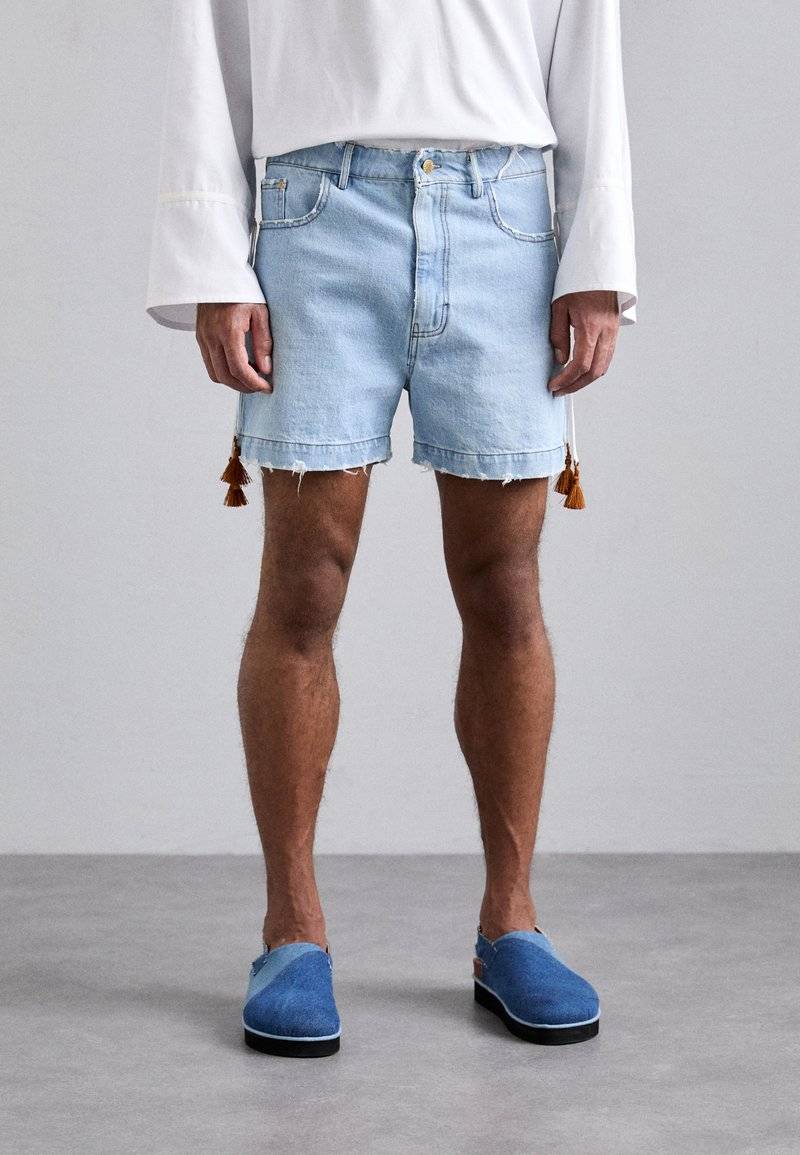 Palomo Palomo VERBENA UNISEX - Denim shorts - light denim