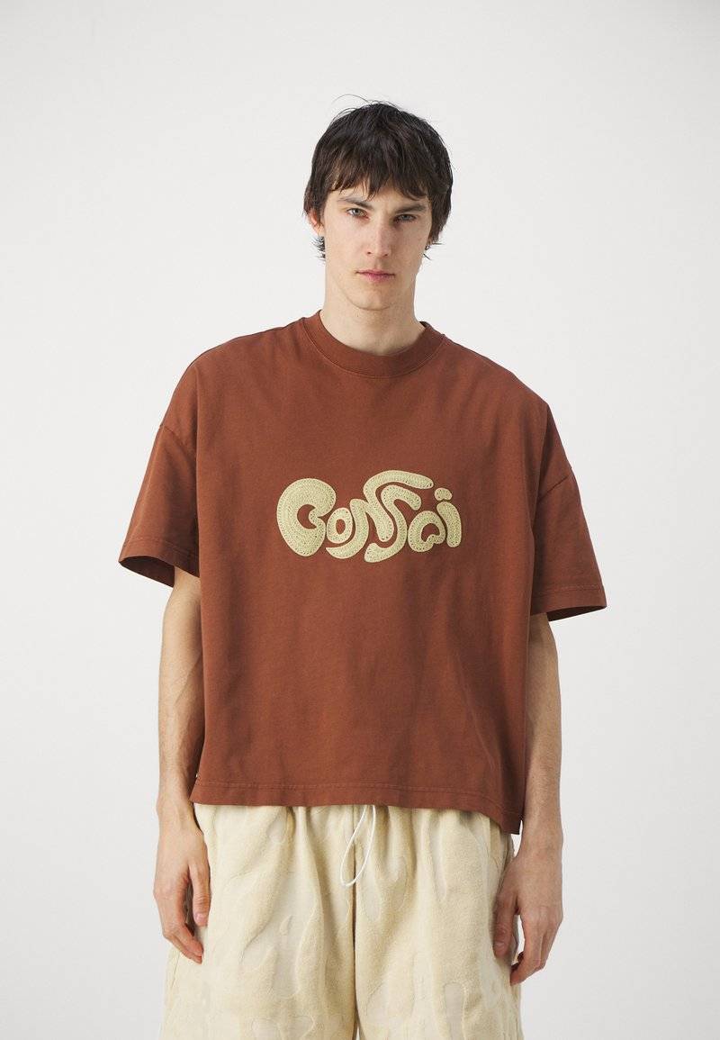 Bonsai Bonsai OVERSIZE TEE EMBRODERY GRAPHIC UNISEX - Print T-shirt - glazed ginger Muttertagsangebot