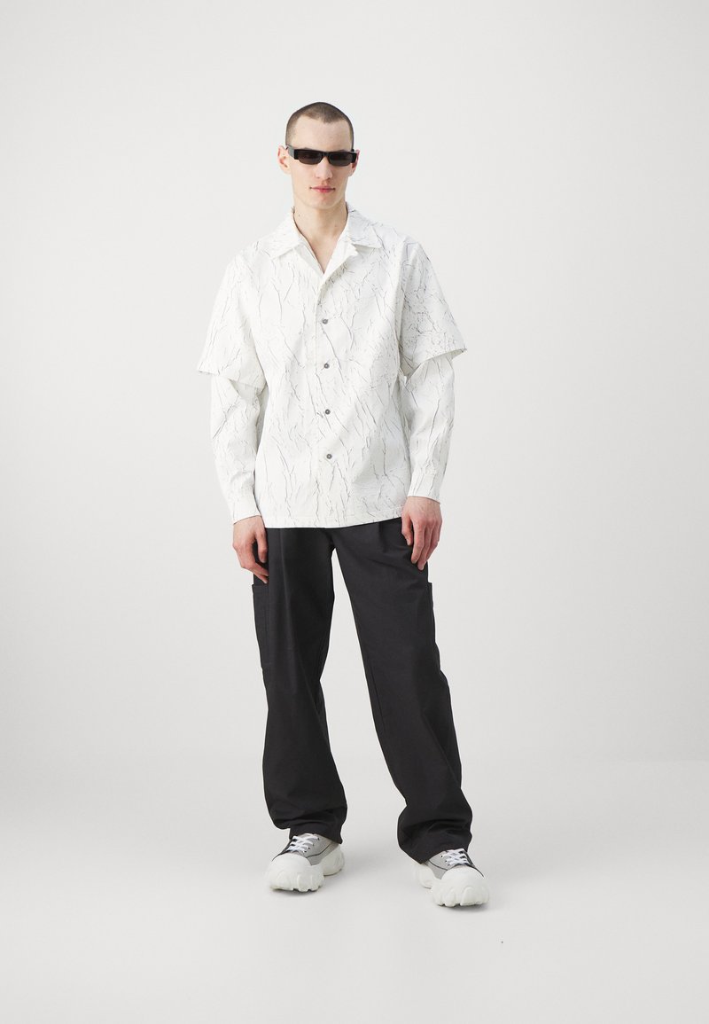 Han Kjøbenhavn Han Kjøbenhavn WRINKLE TWO LAYERED UNISEX - Shirt - white