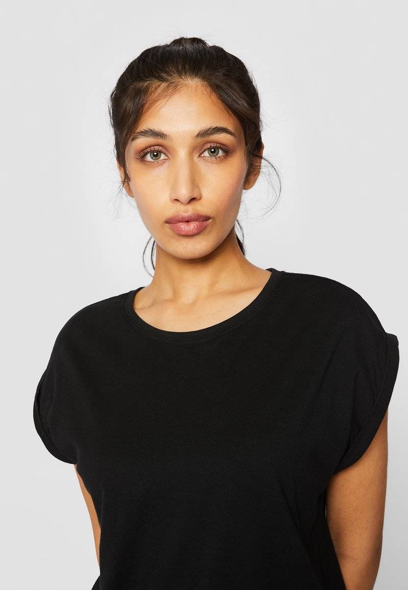 Urban Classics Urban Classics EXTENDED SHOULDER - Basic T-shirt - black im Angebot