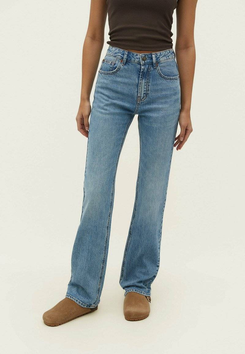 Stradivarius Stradivarius VINTAGE - Straight leg jeans - light blue denim