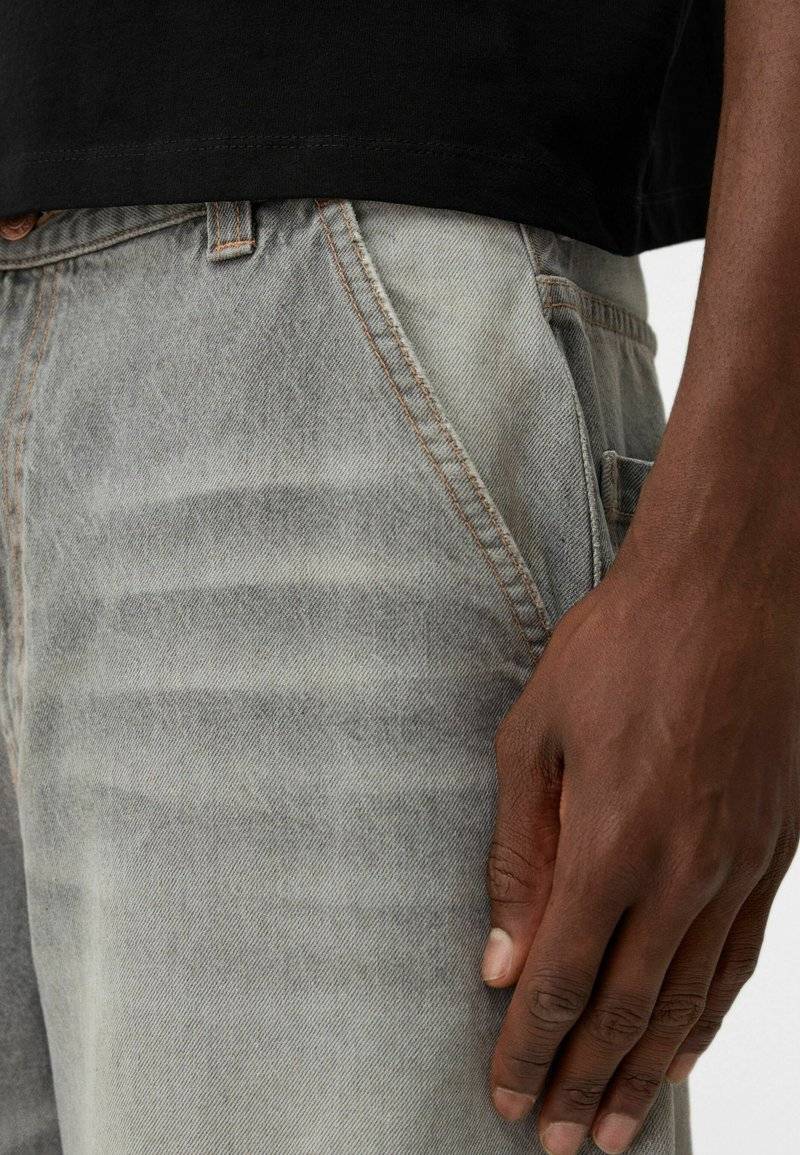 Bershka Bershka Relaxed fit jeans - light grey Fabrikverkauf