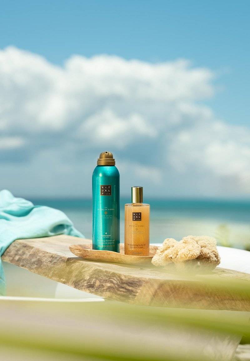 Rituals Rituals SHIMMERING BODY OIL THE RITUAL OF KARMA - DELICATELY SWEET - LOTUS & WHITE TEA - Body oil Outlet