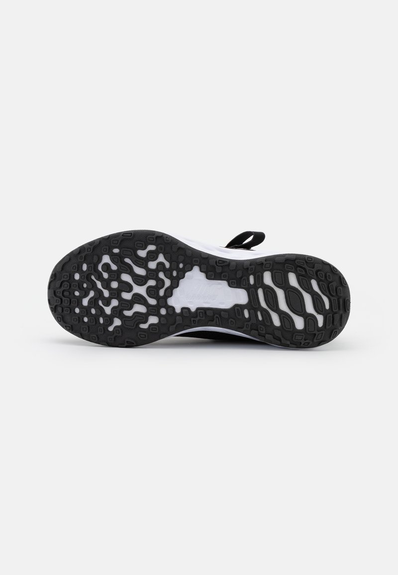 Nike Performance Nike Performance NIKE REVOLUTION 6 FLYEASE (PS - Neutral running shoes Blitzverkäufe