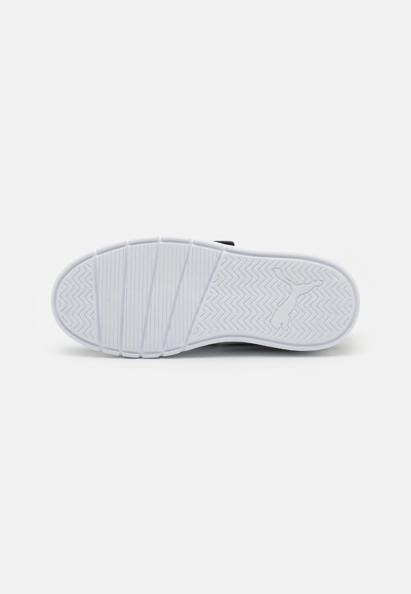 Puma Puma COURTFLEX UNISEX - Neutral running shoes Online