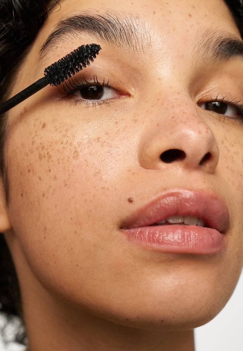 KIKO Milano KIKO Milano LUXURIOUS LASHES MAXI BRUSH MASCARA - Mascara Hotsell