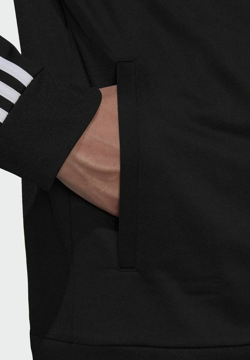 adidas Sportswear adidas Sportswear ESSENTIALS WARM-UP REGULAR 3-STRIPES - Training jacket - black Verkauf