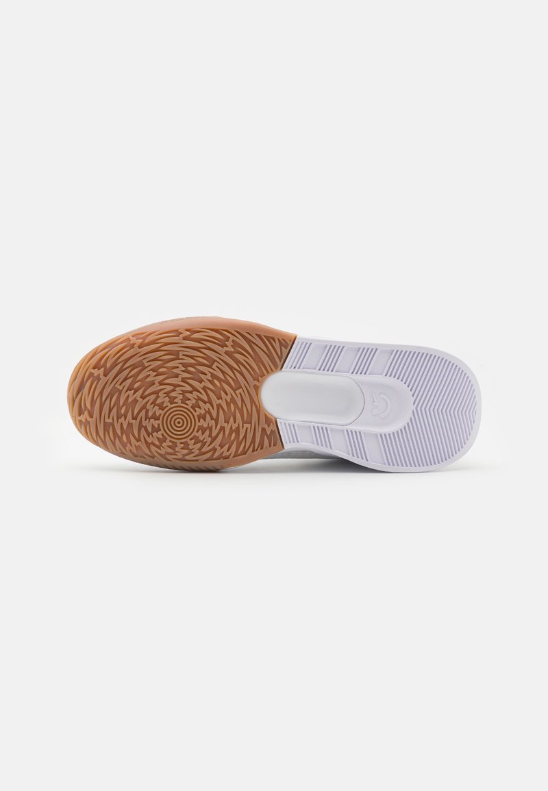 Nike Performance Nike Performance KIDS CROSSCOURT UNISEX - Competition running shoes Blitzverkäufe