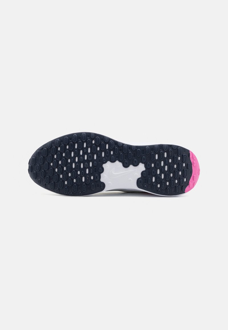 Nike Performance Nike Performance REVOLUTION 7 - Competition running shoes Auslauf