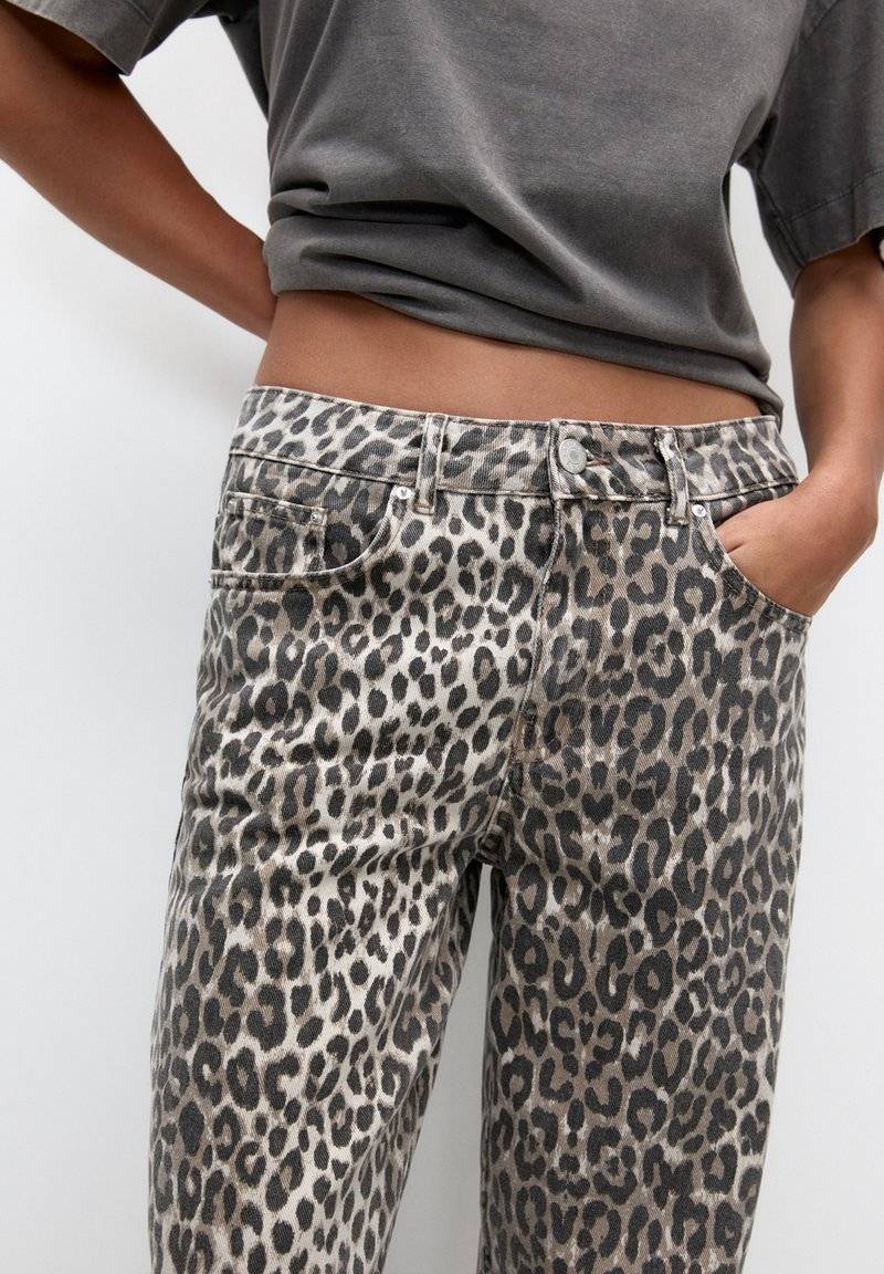PULL&BEAR PULL&BEAR Trousers - brown Blitzverkäufe