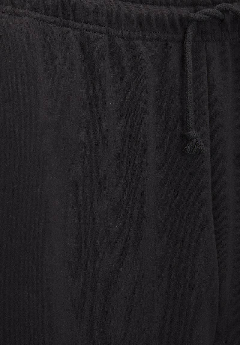 PULL&BEAR PULL&BEAR WIDE-LEG - Tracksuit bottoms - black Schlussverkauf
