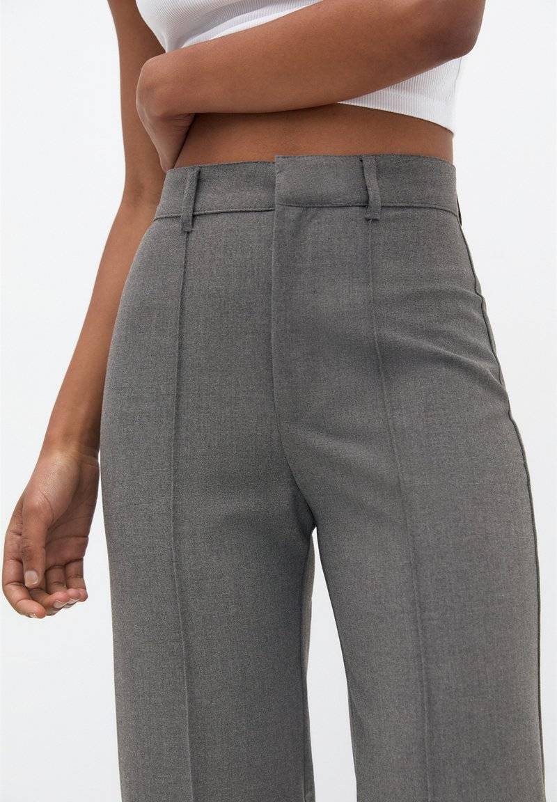 PULL&BEAR PULL&BEAR SMART SEAMED - Trousers - grey Günstiger Verkauf