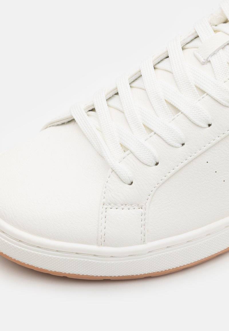 Levi's® Levi's® PIPER - Trainers - regular white Sonderangebot