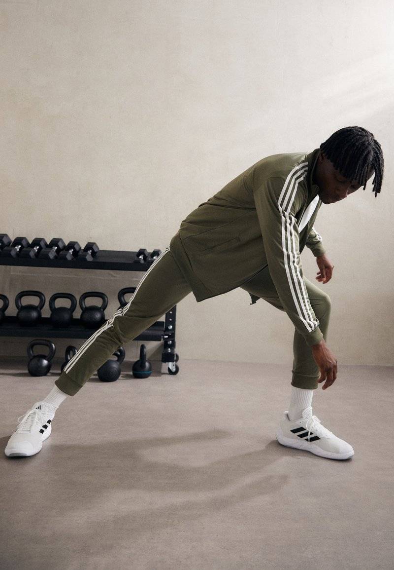 adidas Performance adidas Performance AMPLIMOVE TRAINER - Training shoe Neueste Mode