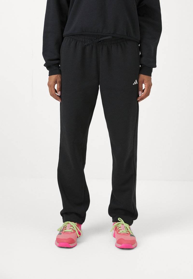 adidas Sportswear adidas Sportswear ESSENTIALS SMALL LOGO FEEL COZY OPEN HEM PANT - Tracksuit bottoms - black Räumungsverkauf