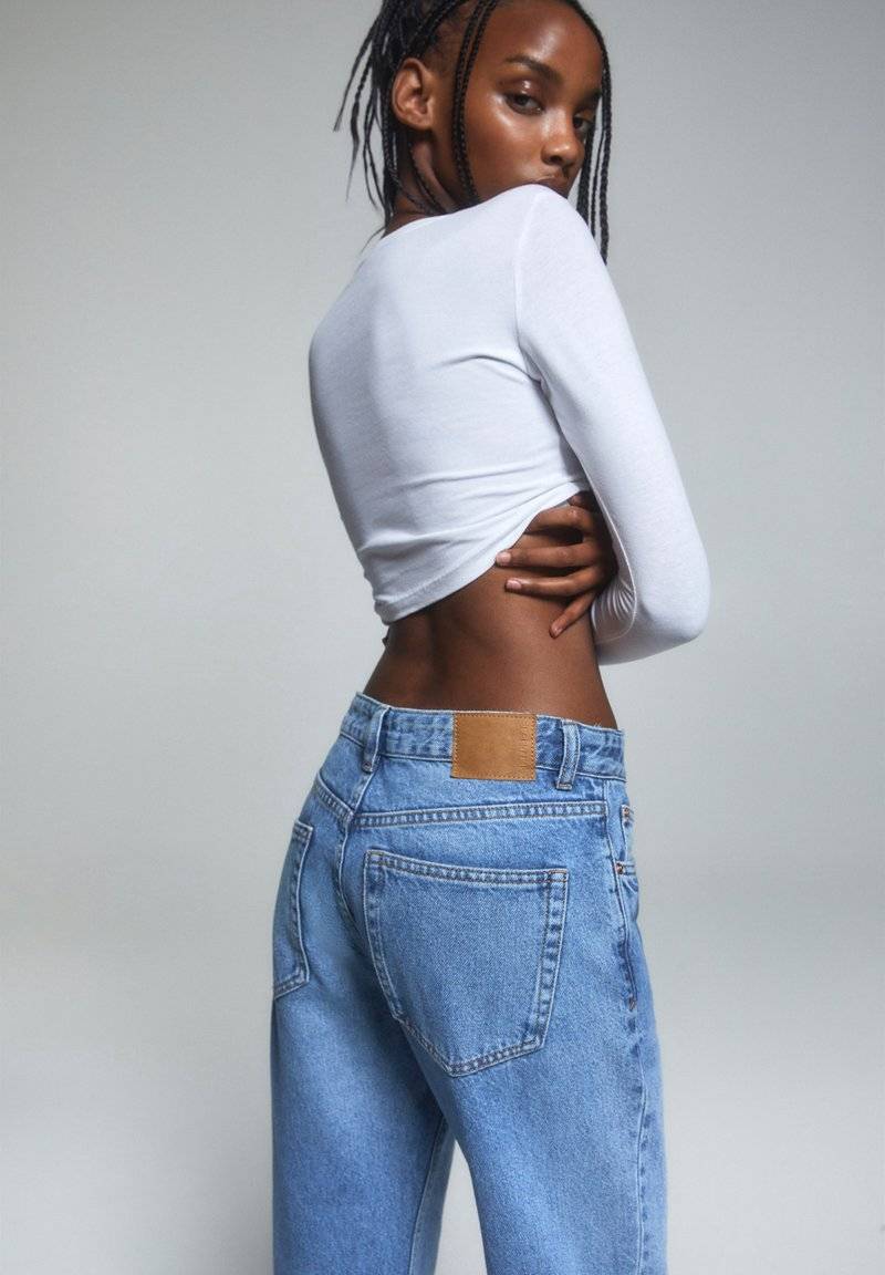 PULL&BEAR PULL&BEAR MID-WAIST - Straight leg jeans - blue denim Fabrikladen