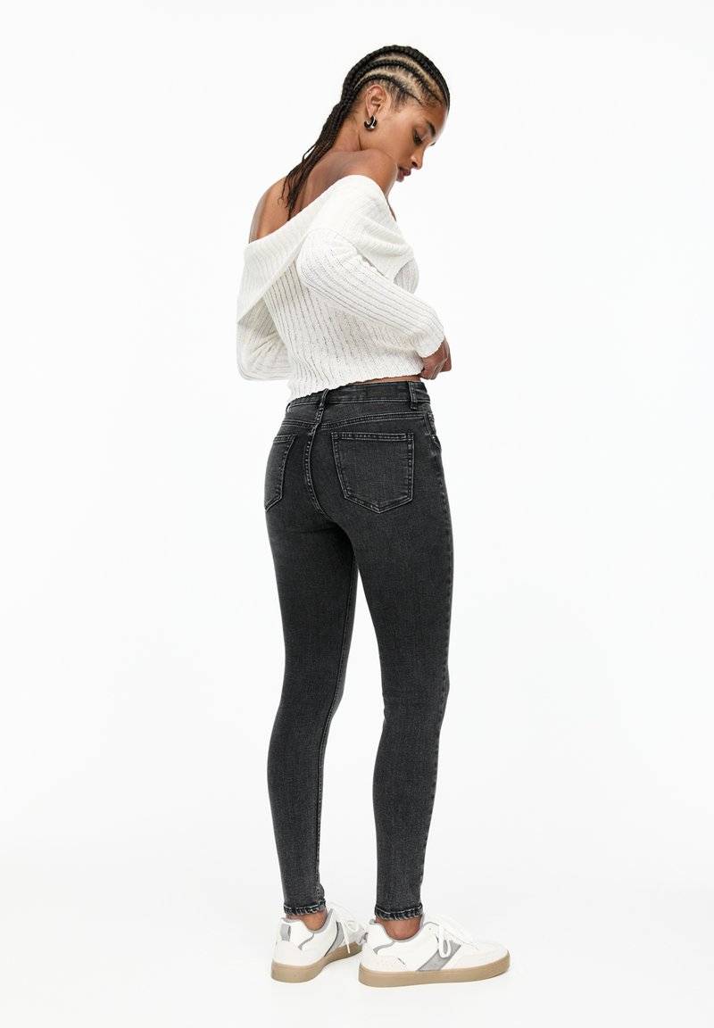 PULL&BEAR PULL&BEAR MID-RISE - Jeans Skinny Fit - grey Im Verkauf