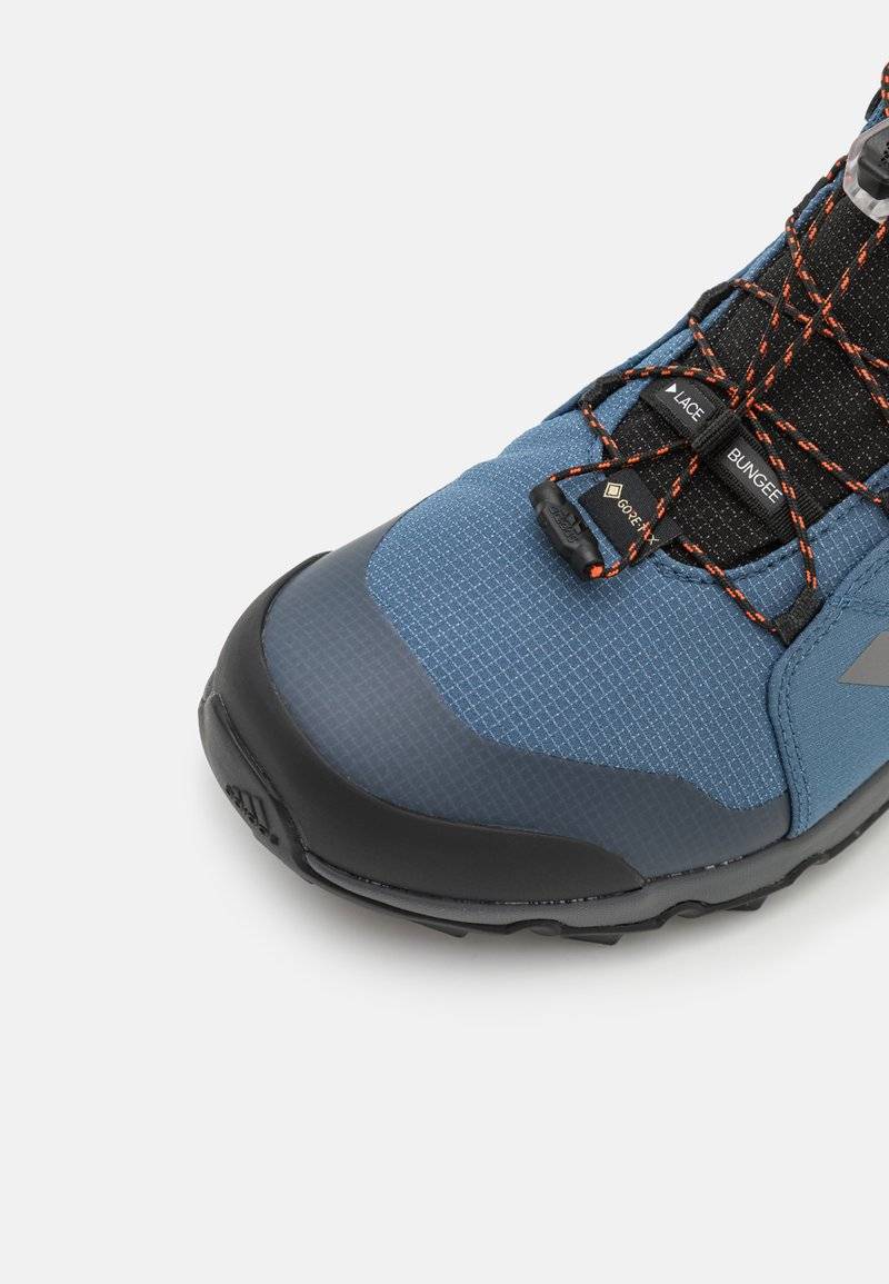 Adidas Terrex Adidas Terrex TERREX MID GORE-TEX® HIKING - Hiking shoes Letzter Tag