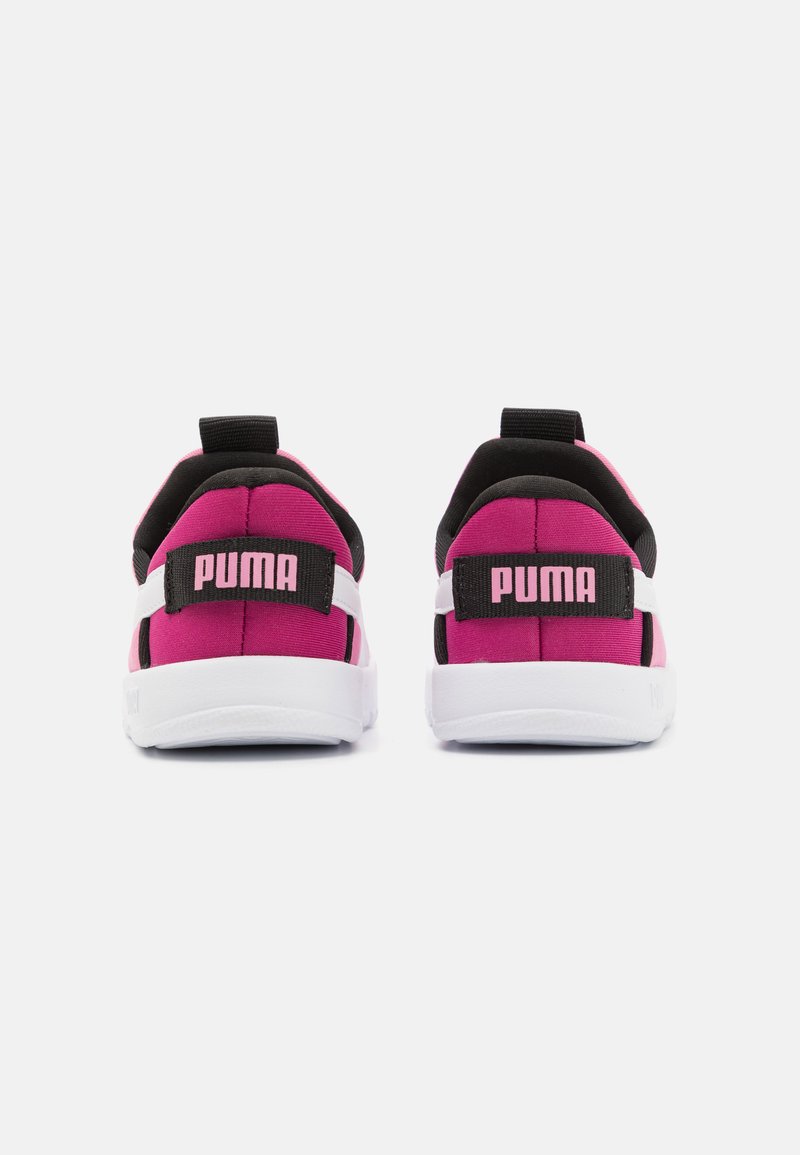 Puma Puma COURTFLEX V3 EASE IN UNISEX - Training shoe Bis zu 50% Rabatt