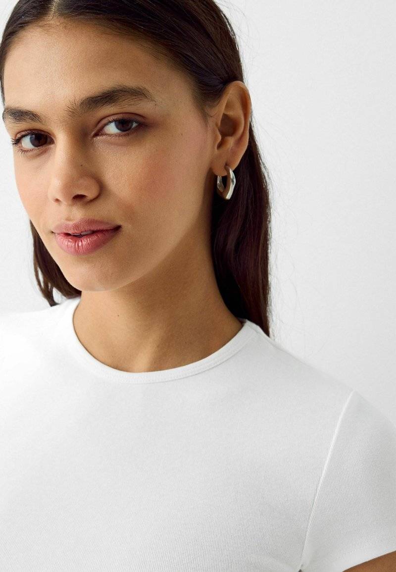 Bershka Bershka SHORT SLEEVE ROUND NECK 2 PACK - Basic T-shirt - white Super Sparpreis